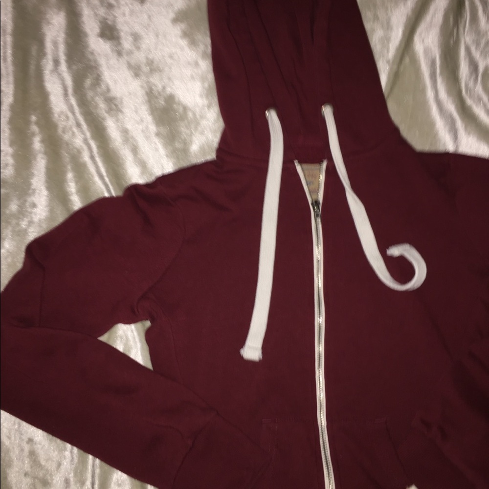 Maroon sweater
